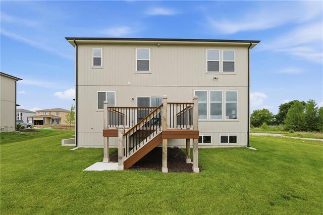 500 SW Chavis Drive, Blue Springs, MO 64064