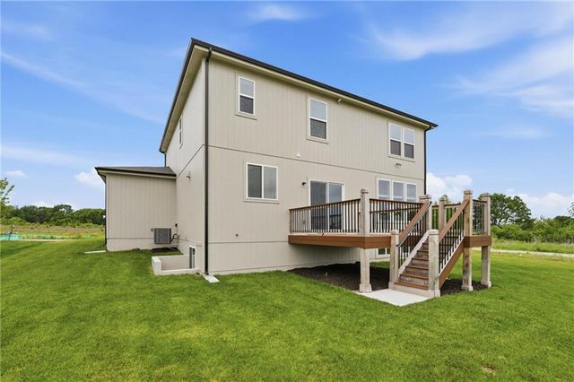500 SW Chavis Drive, Blue Springs, MO 64064