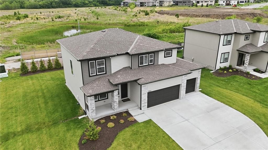 500 SW Chavis Drive, Blue Springs, MO 64064