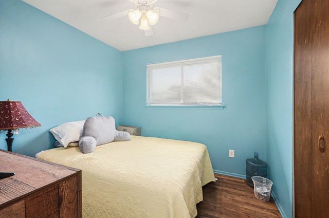 11822 Highland Drive, Warren, MI 48089
