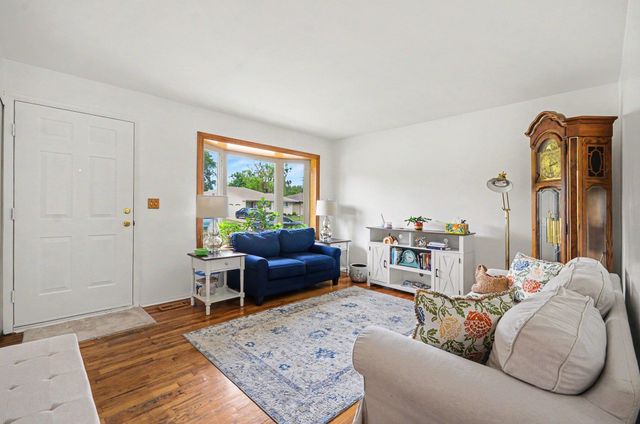 11822 Highland Drive, Warren, MI 48089