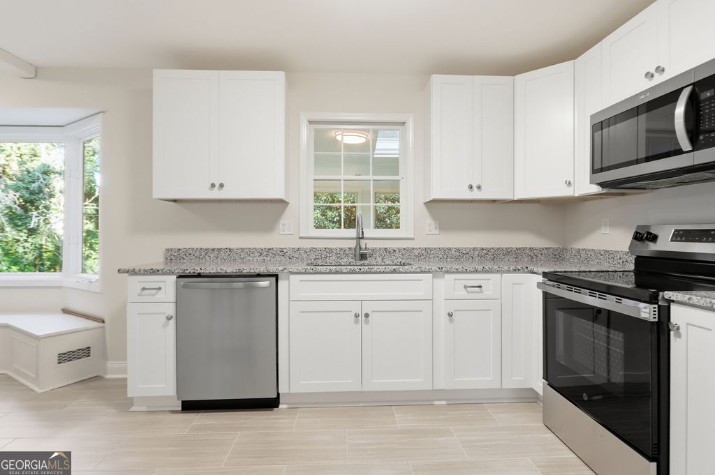 1215 Lake Crest Terrace, Roswell, GA 30075 — photo 2