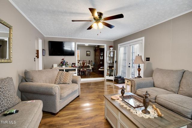 311 South Roan Street, Elizabethton, TN 37643