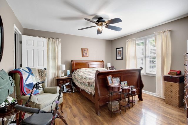 311 South Roan Street, Elizabethton, TN 37643