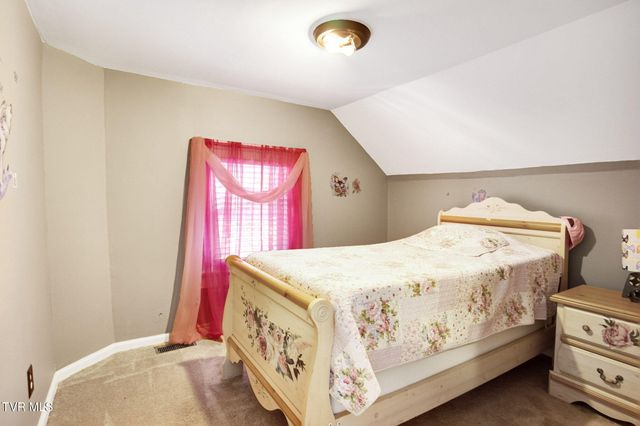 311 South Roan Street, Elizabethton, TN 37643