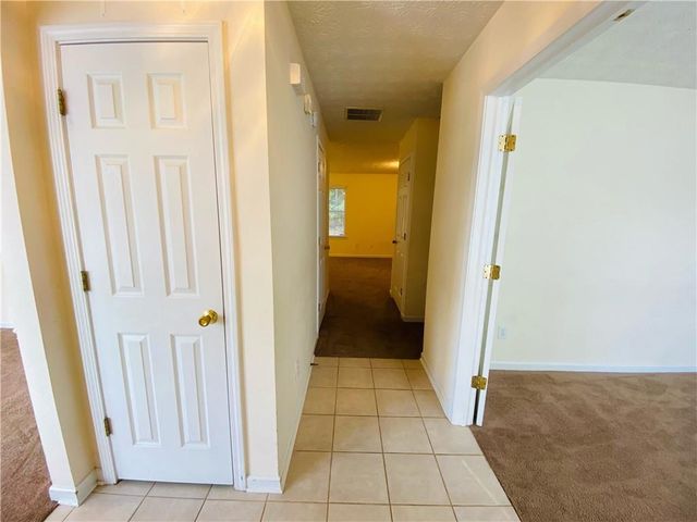 5528 Silver Springs Drive, Sugar Hill, GA 30518