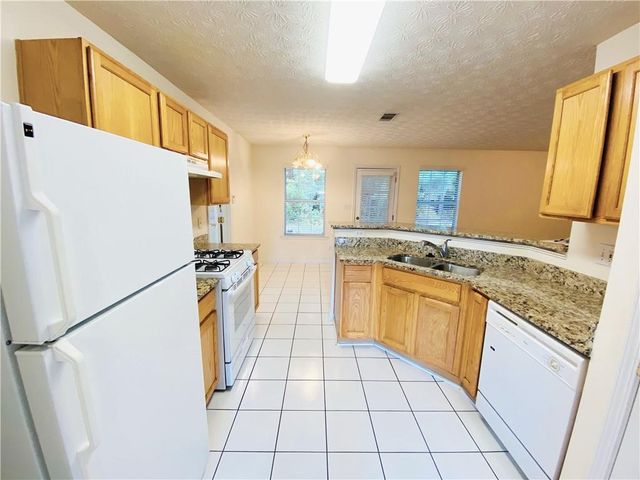 5528 Silver Springs Drive, Sugar Hill, GA 30518