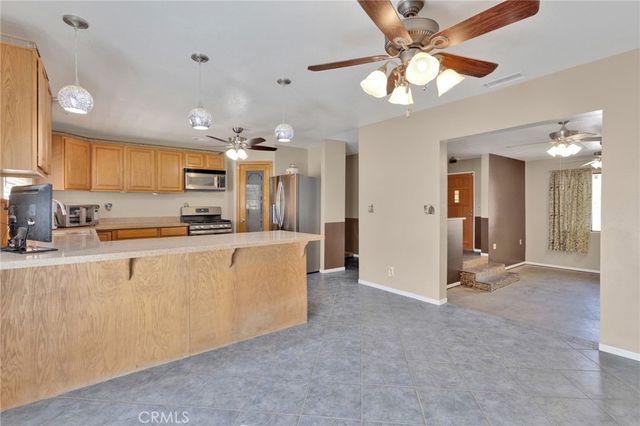 11470 Hawthorne, Hesperia, CA 92345