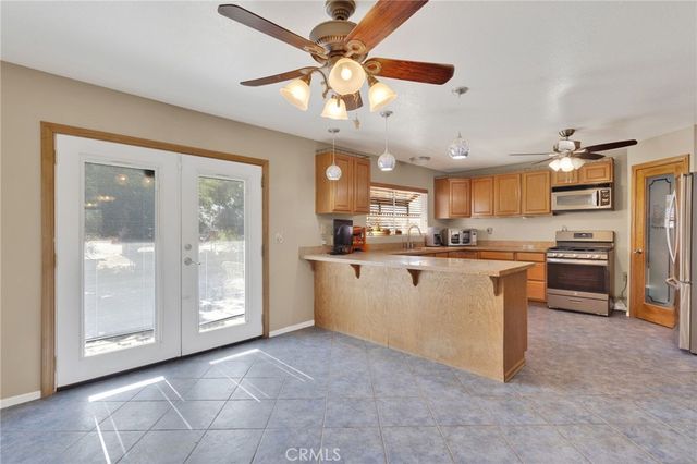 11470 Hawthorne, Hesperia, CA 92345