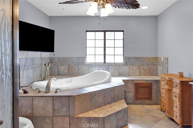 11470 Hawthorne, Hesperia, CA 92345