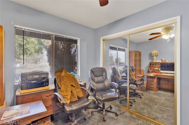 11470 Hawthorne, Hesperia, CA 92345