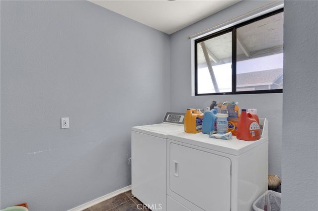 11470 Hawthorne, Hesperia, CA 92345