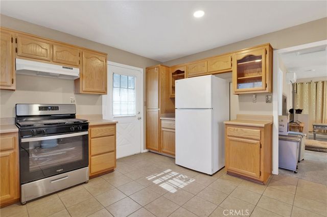 11470 Hawthorne, Hesperia, CA 92345