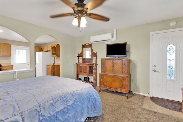 11470 Hawthorne, Hesperia, CA 92345