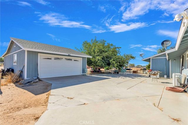 11470 Hawthorne, Hesperia, CA 92345