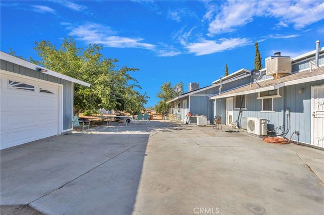 11470 Hawthorne, Hesperia, CA 92345