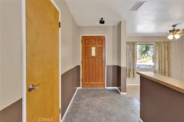 11470 Hawthorne, Hesperia, CA 92345
