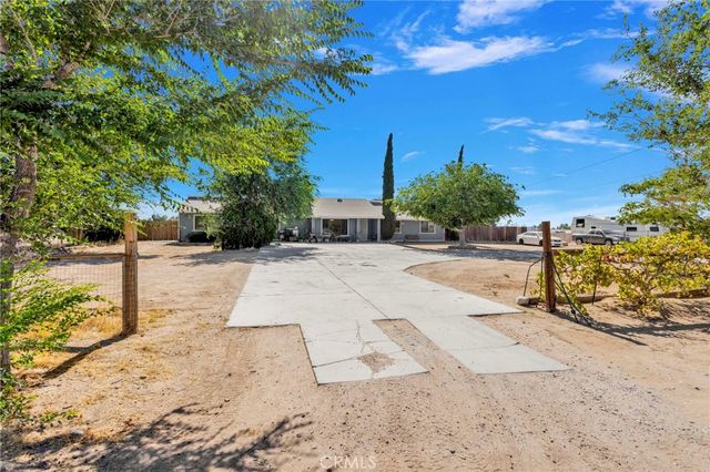 11470 Hawthorne, Hesperia, CA 92345