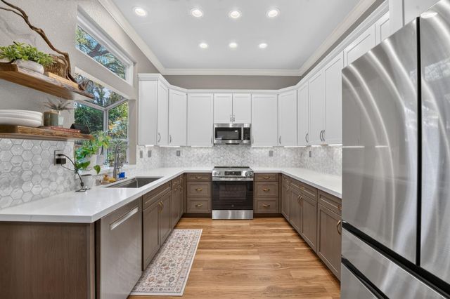 3032 Valasstrada Ct, Carmichael, CA 95608