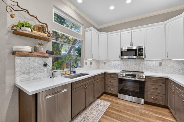 3032 Valasstrada Ct, Carmichael, CA 95608