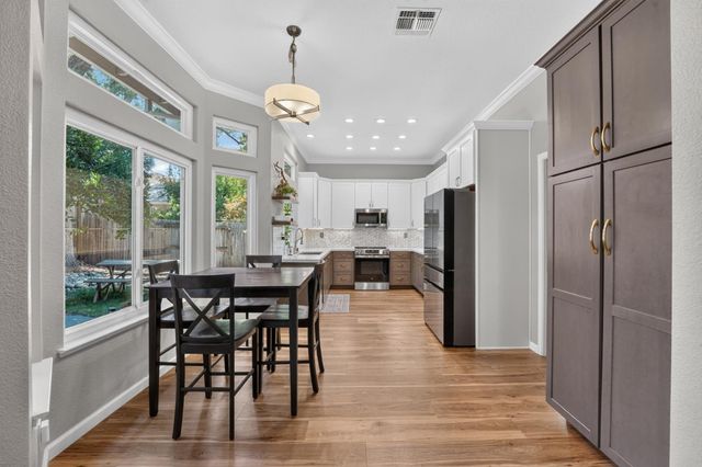 3032 Valasstrada Ct, Carmichael, CA 95608