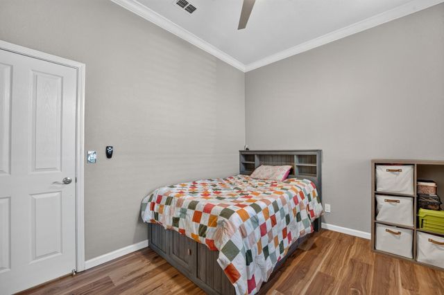 3032 Valasstrada Ct, Carmichael, CA 95608