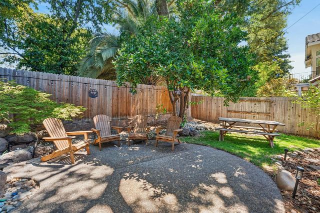 3032 Valasstrada Ct, Carmichael, CA 95608