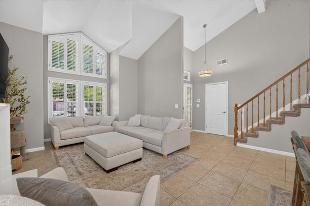 3032 Valasstrada Ct, Carmichael, CA 95608