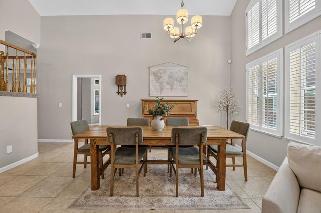 3032 Valasstrada Ct, Carmichael, CA 95608