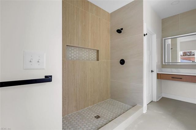 421 Baldwin ST, Virginia Beach, VA 23452