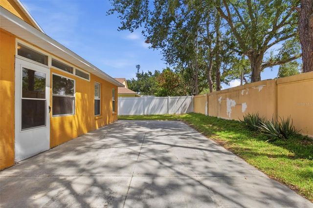 15511 MONTILLA LOOP, Tampa, FL 33625