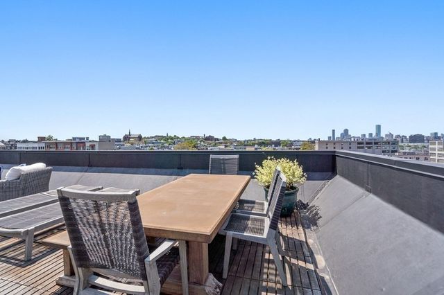 621 E 1st St D3, Boston, MA 02127