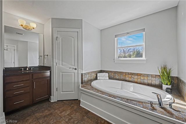 3797 Stewart Court, Richfield, OH 44286