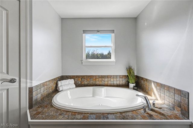 3797 Stewart Court, Richfield, OH 44286