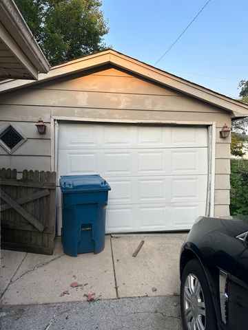 639 Coolidge Street, Chicago Heights, IL 60411