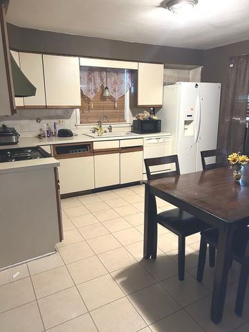 639 Coolidge Street, Chicago Heights, IL 60411