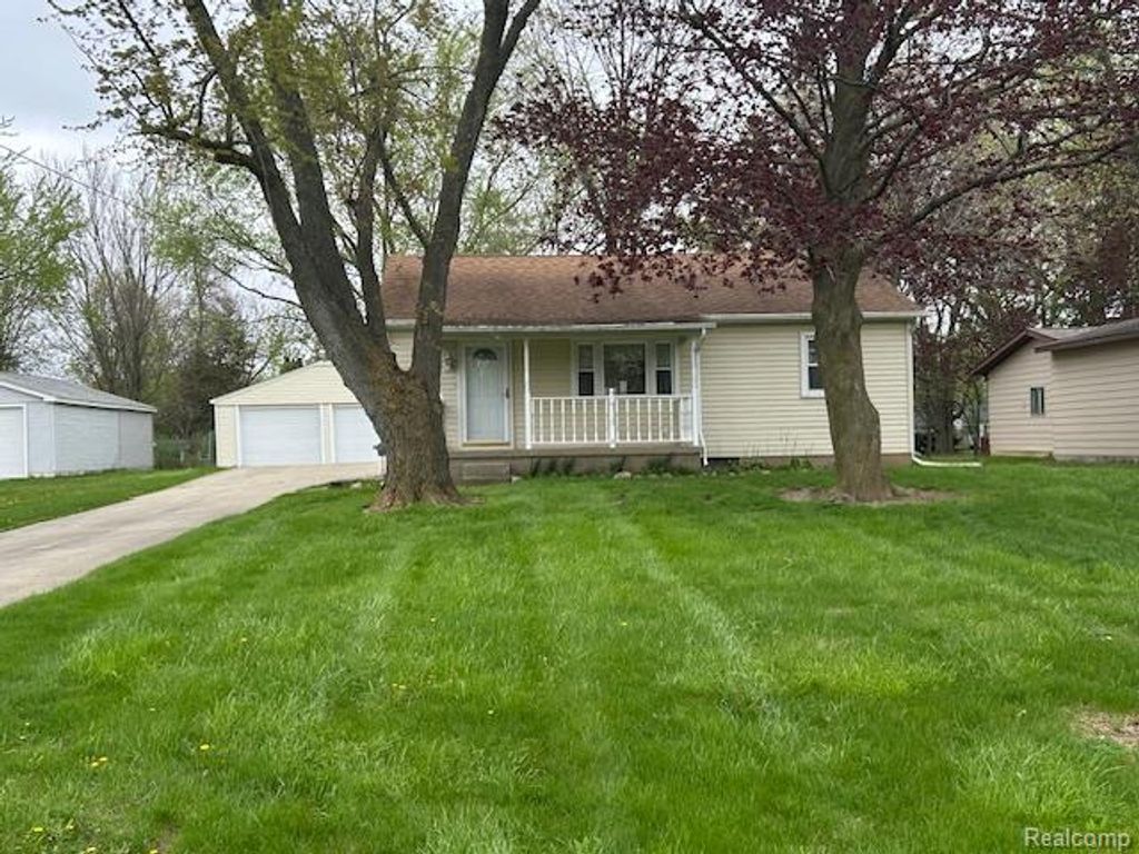 1055 Ransom Drive, Grand Blanc Charter Township, MI 48507