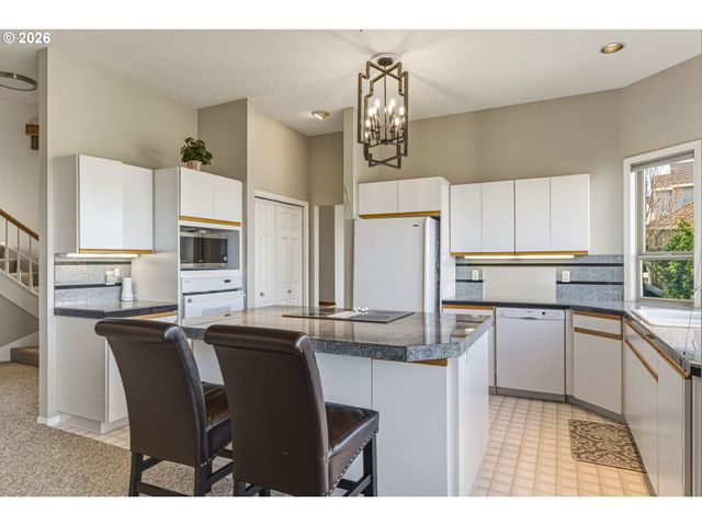 7627 Se 140TH Dr, Portland, OR 97236