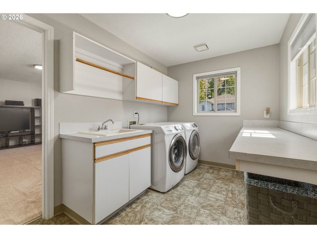 7627 Se 140TH Dr, Portland, OR 97236