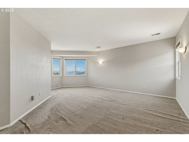 7627 Se 140TH Dr, Portland, OR 97236