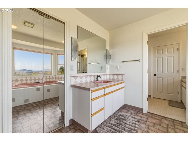 7627 Se 140TH Dr, Portland, OR 97236