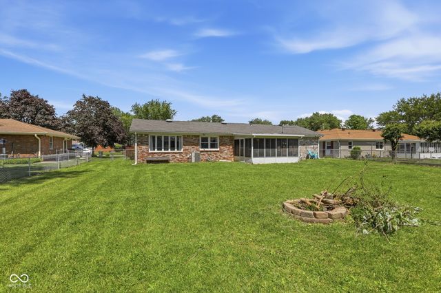 1709 E 47th Street, Anderson, IN 46013