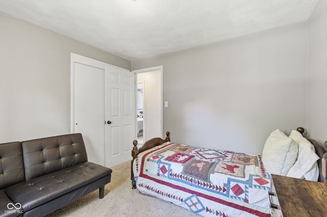 1709 E 47th Street, Anderson, IN 46013