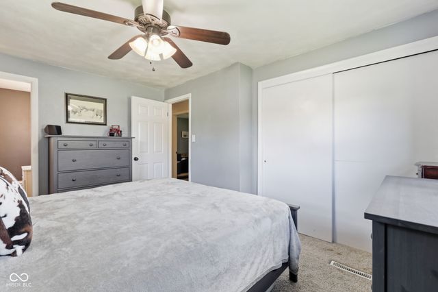 1709 E 47th Street, Anderson, IN 46013