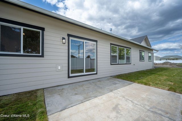 1225 W Orchard Ave, Hayden, ID 83835