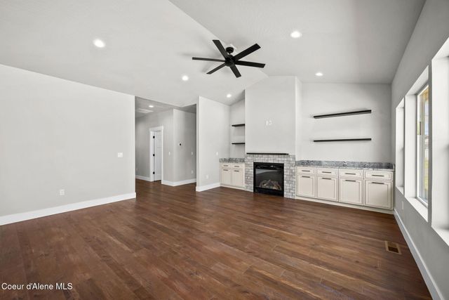1225 W Orchard Ave, Hayden, ID 83835