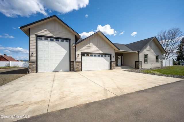 1225 W Orchard Ave, Hayden, ID 83835