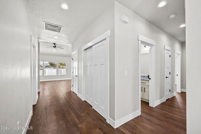 1225 W Orchard Ave, Hayden, ID 83835