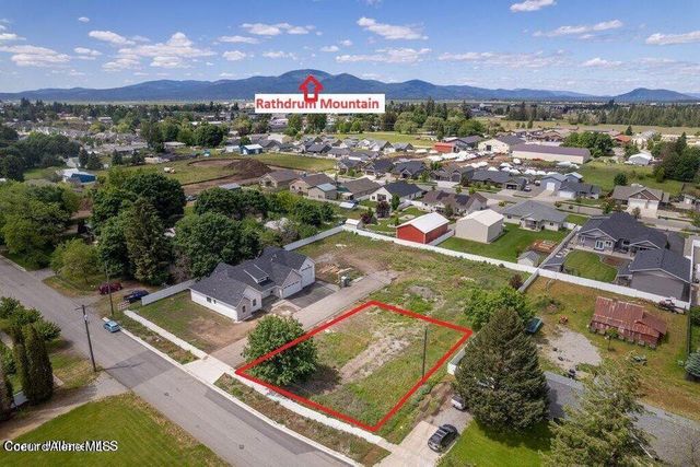 1225 W Orchard Ave, Hayden, ID 83835