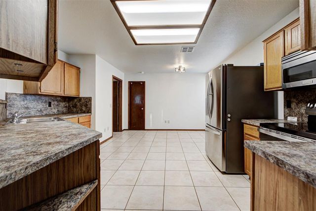 11642 Tyson Court, Midwest City, OK 73130